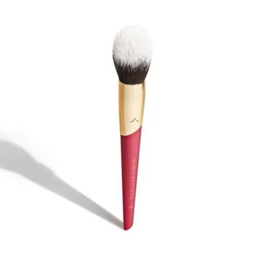 Pincel para blush Niina Secrets cerdas sintéticas macias e formato arredondado para aplicação e esfumado uniforme Com 1