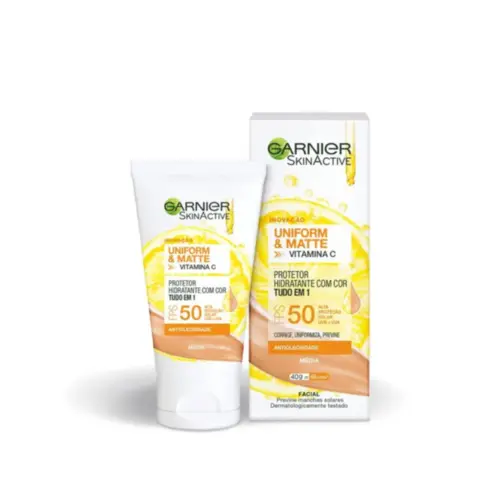 Protetor Solar Facial Hidratante Garnier Uniform & Matte Vitamina C FPS50 cor média Com 40 g