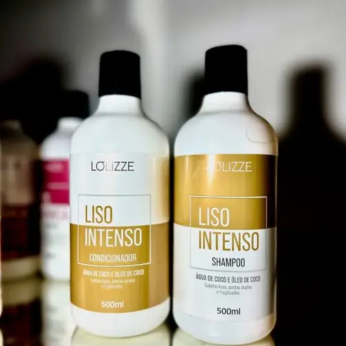 Kit Shampoo e Condicionador Lolizze Liso Intenso Com 2 unidades de 500 ml